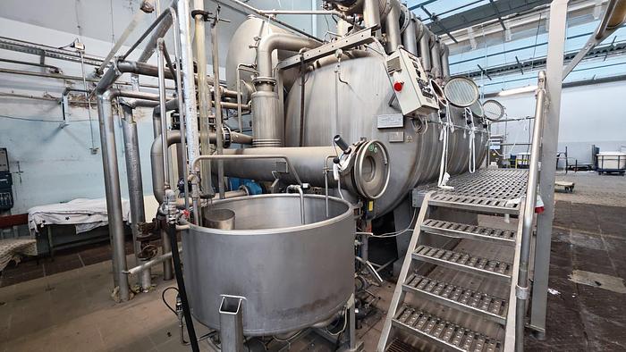 Used THIES dyeing machine year 1998 capacity 900 Kgs