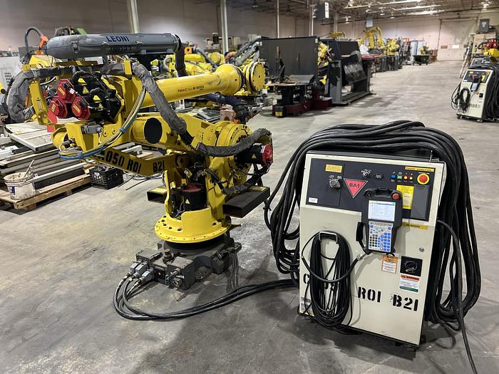 Used FANUC M900iA/260L, CLEANED AND TESTED, ONLY 2,910 HOURS