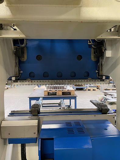 Used BRUGT CNC-KANTPRESSE FABRIKAT TRUMPF, MODEL TRUMABEND V50