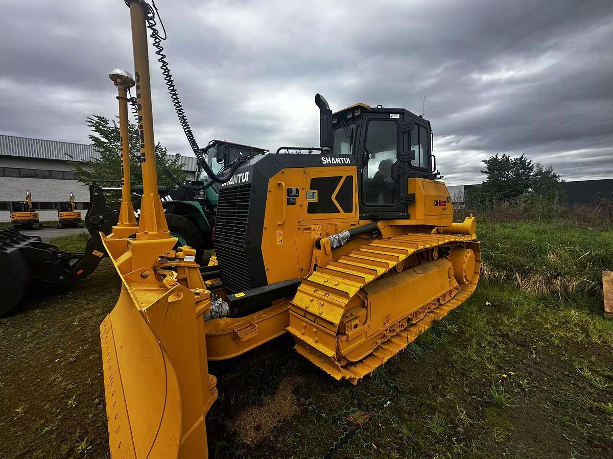 Used Bulldozer Shantui DH16M LGP 18.8 ton