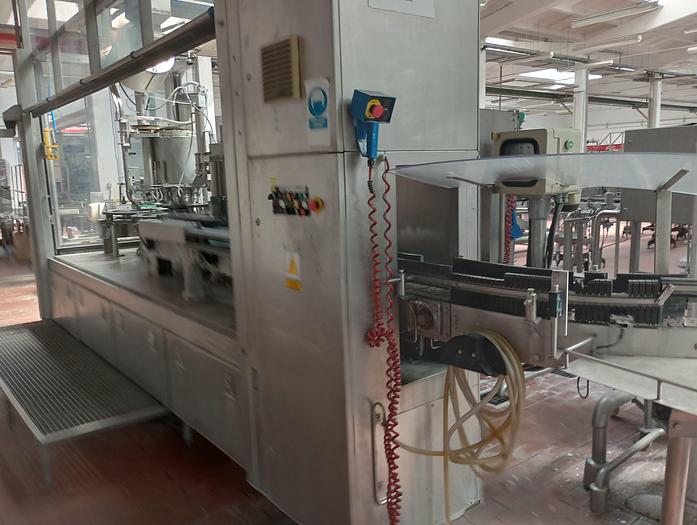 Used BOTTLE FILLING LINE 24.000 bottles/hour