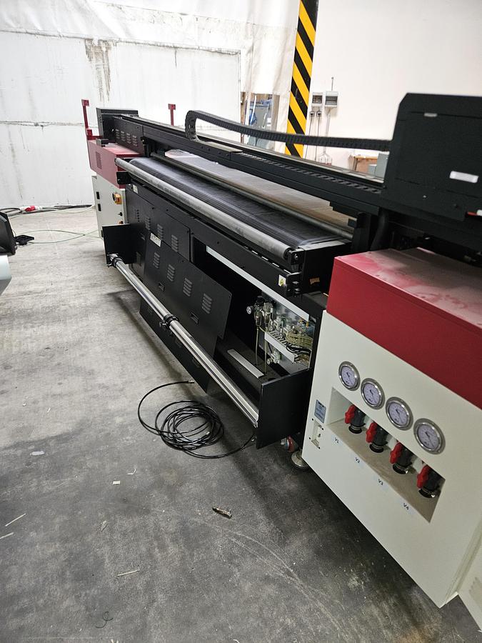 Used 2012 Agfa Anapurna + OCE arizona + printing machines package