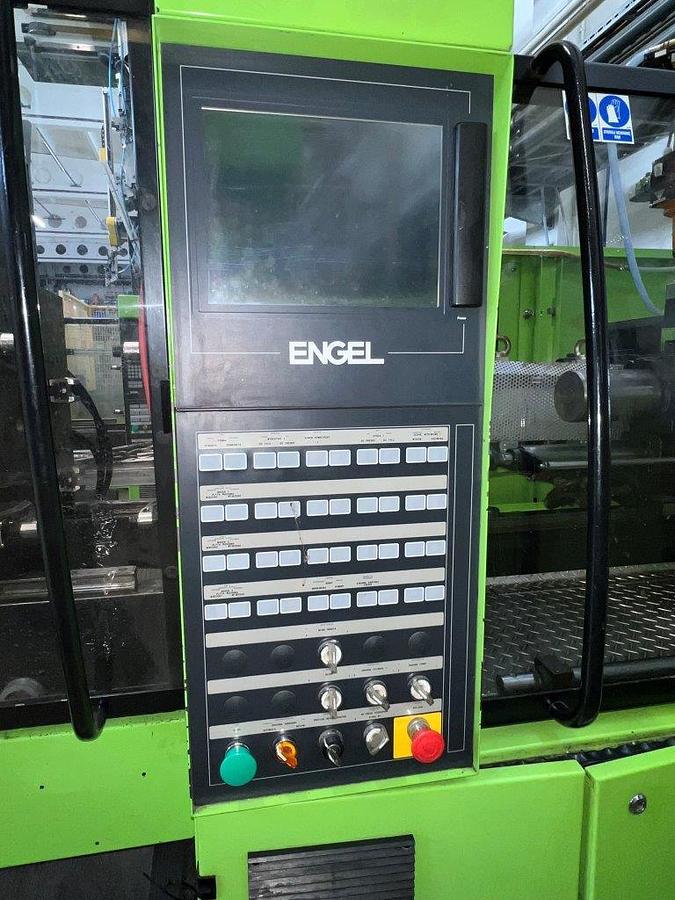 Used 2004 Engel VC 330/80