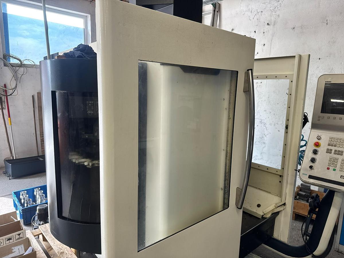 Used 2009 DMG DMU 50 ecoline