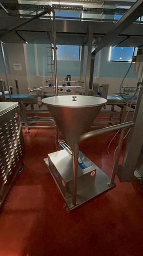 Used automatic cake line 500 kg/hr