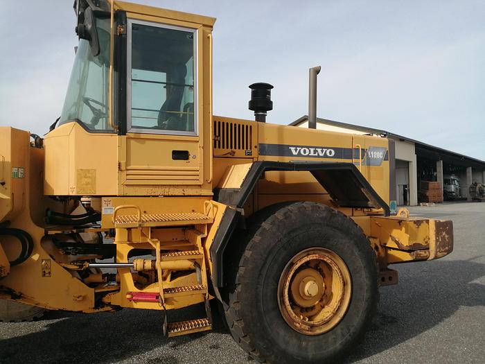 Used 1998 Volvo L120c