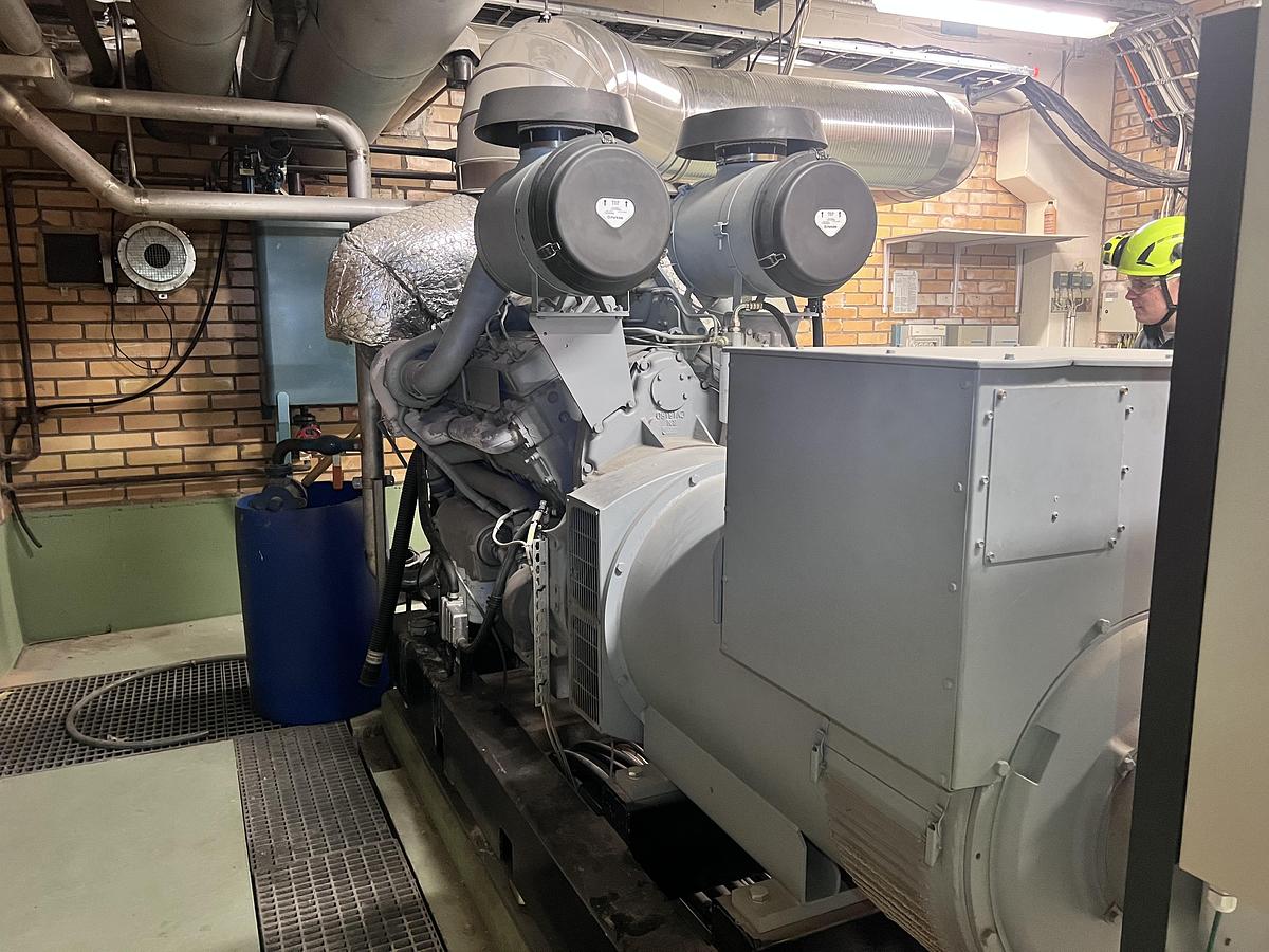 Used Perkins V12 Generator Set