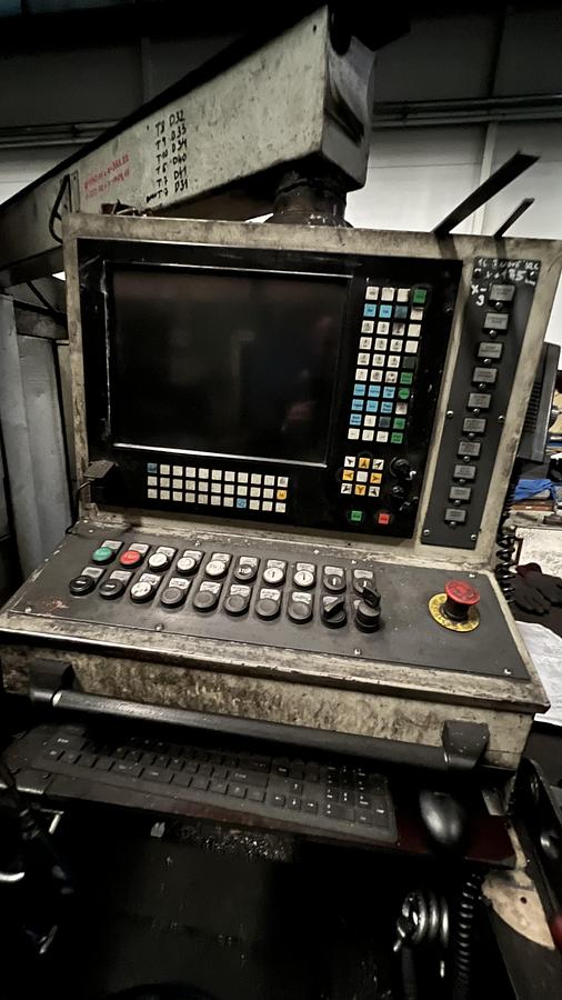 Used TOS SKIQ 12 CNC