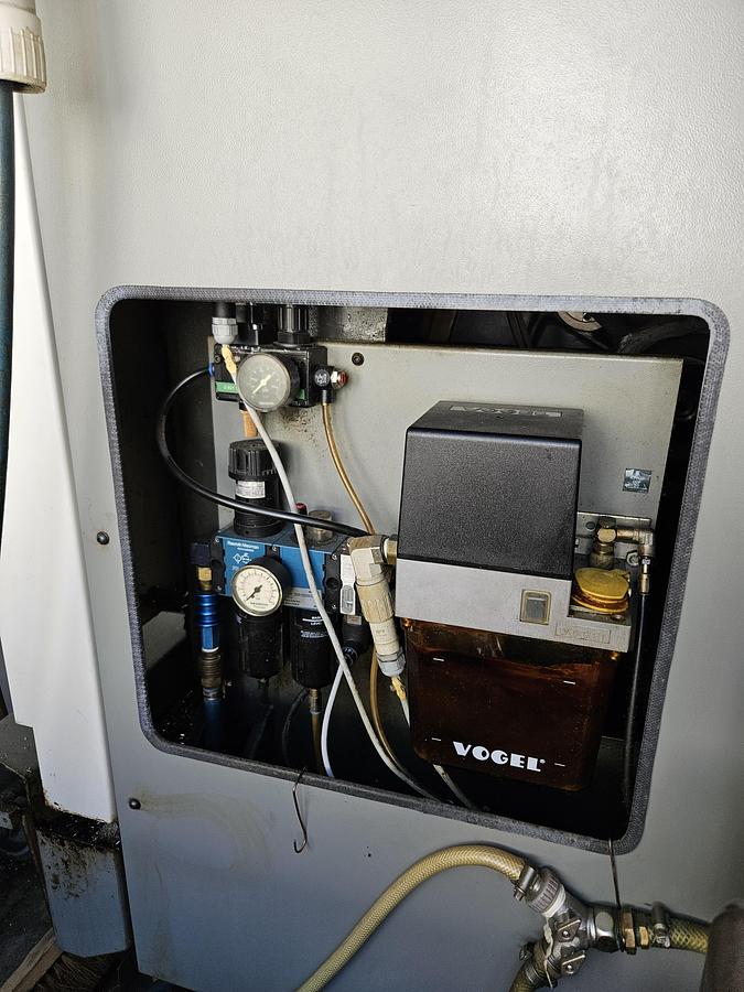 Used 2001 Deckel Maho DMU 50T