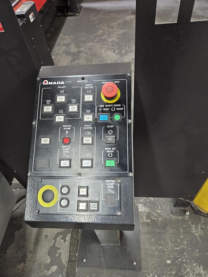 Used 2018 Amada FLC3015 AJ-C2R