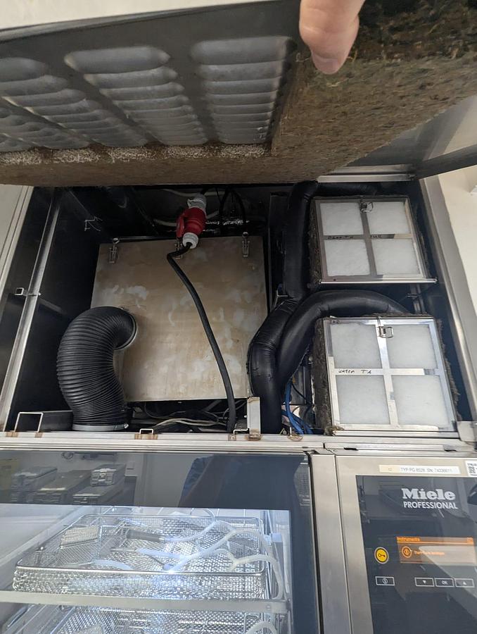 Used 2010 MMM Selectomat PL 669-2 H L Sterillizer + 2008 Miele PG 8528