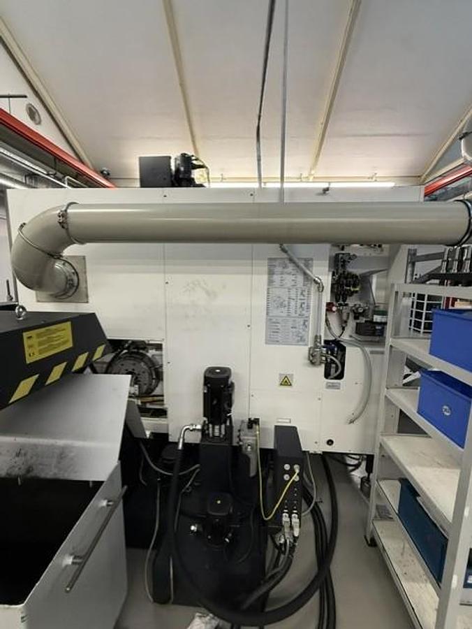 Used Mazak VARIAXIS J-500 Machining Center