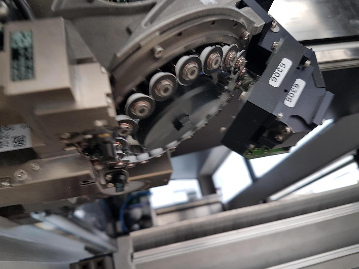 Used Siemens Siplace SMT Machines  Package