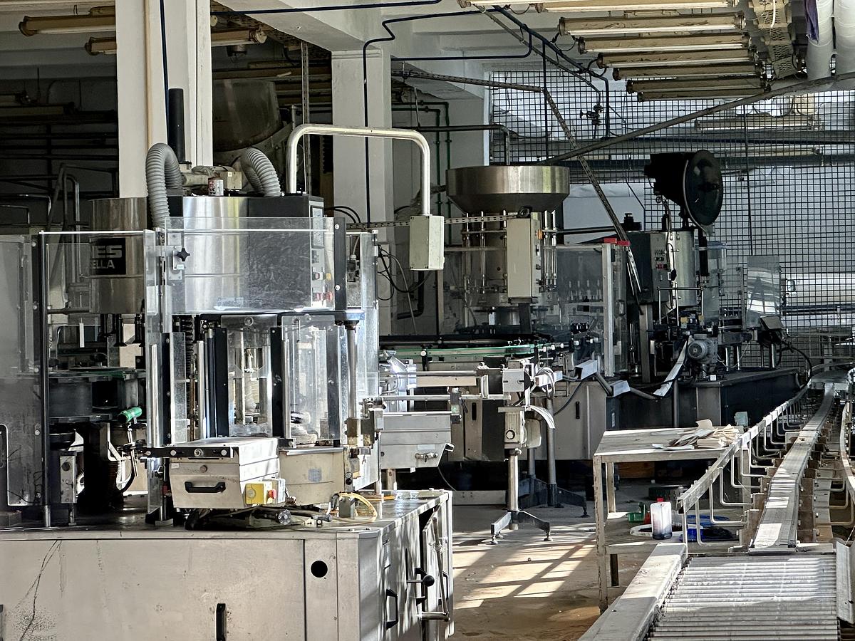 Used STORK 0.75 L Non-Carbonated Bottling Line