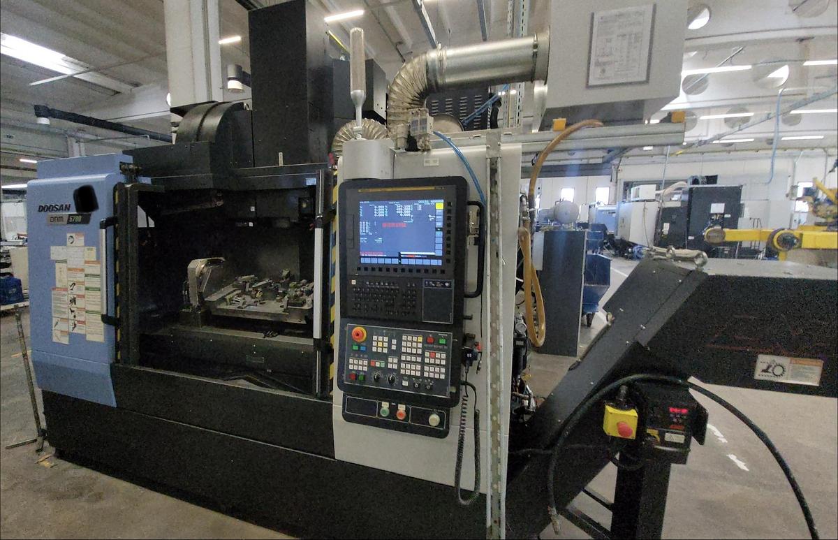 Used 2021 Doosan DNM 5700