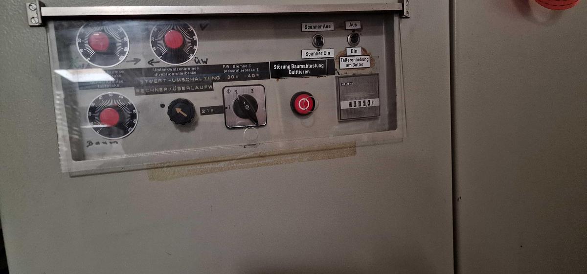 Used Karl Mayer DS42/40 Sharpening Machine