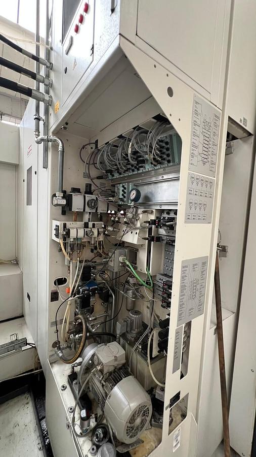 Used 2015 Heller H6000 Horizontal Machining Center