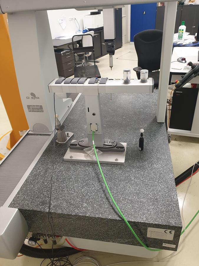 Used 2014 Hexagon  Global 071007 Coordinate Measuring Machine