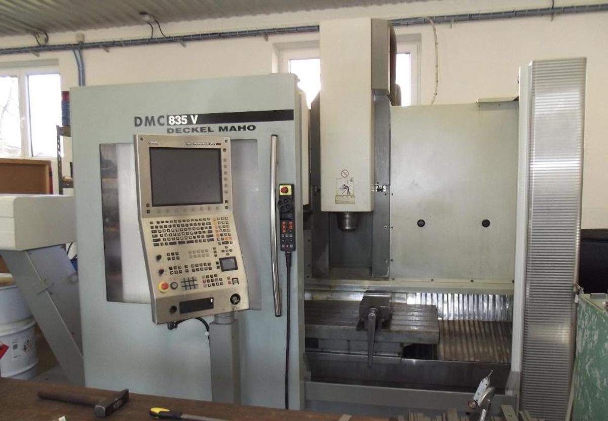 Used 2006 Deckel Maho DMC 835 V