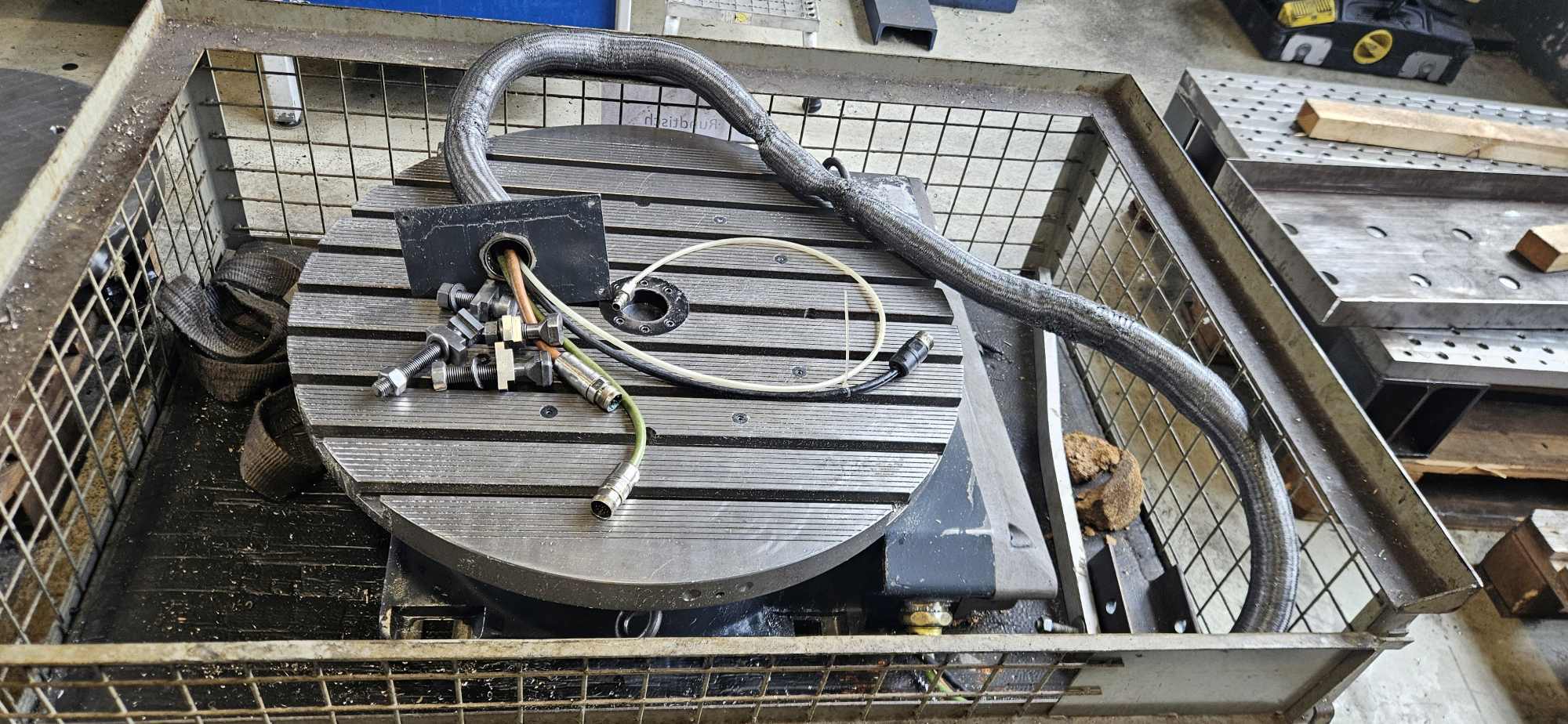 Used 2011 Deckel Maho DMF260/11
