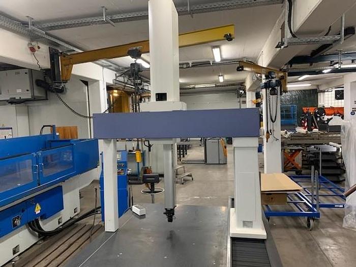 Used 2009 Mitutoyo CRT PM 7109