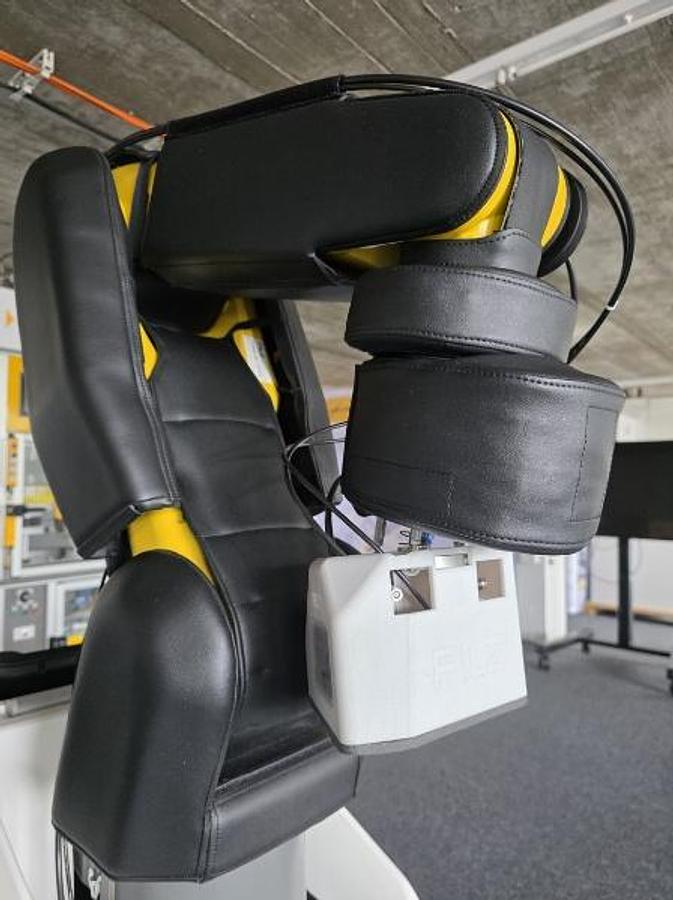 Used 2016 Bosch APAS assistant i6 Industrial Robot