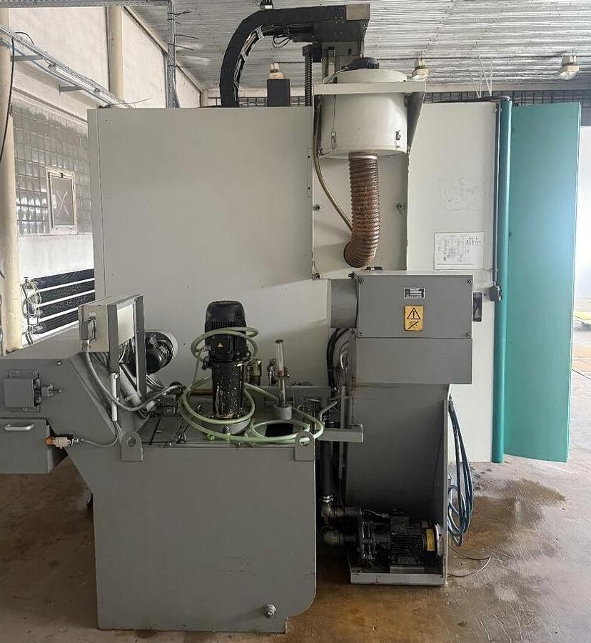 Used 2001 DECKEL MAHO DMC 65 V