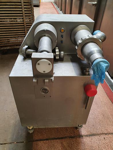 Used 2010 Karl Schnell P10 SE-P