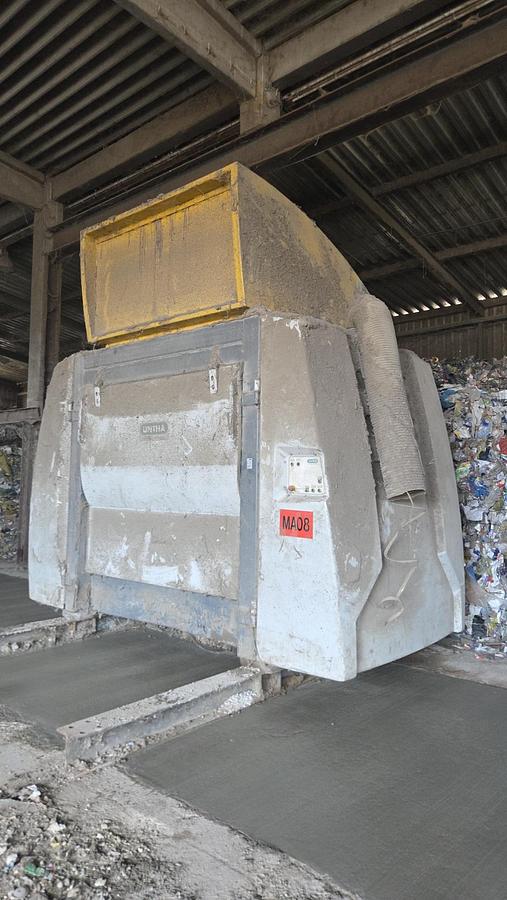Used 2008 Untha TR2500 Shredder