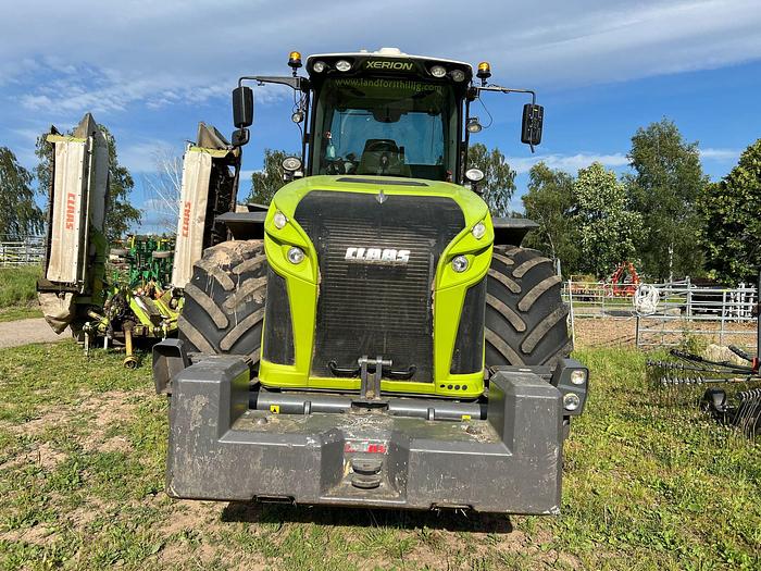 Used 2016 Claas Xerion 4000