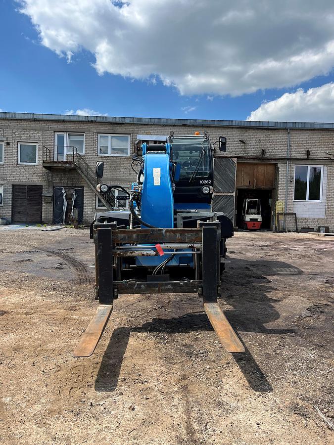 Used 2016 Genie GTH-5021R