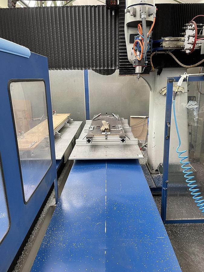 Used 2000 Huber & Grimme HG3000 TW