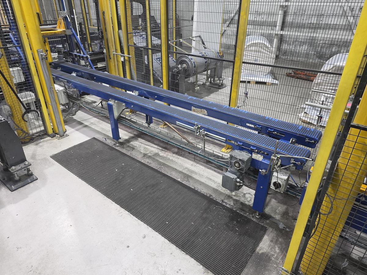 Used Tentoma RoRo StretchPack Semi-flow Packaging Machine