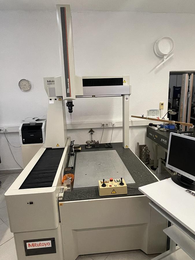 Used 2001 Mitutoyo Euro C-Apex 122010