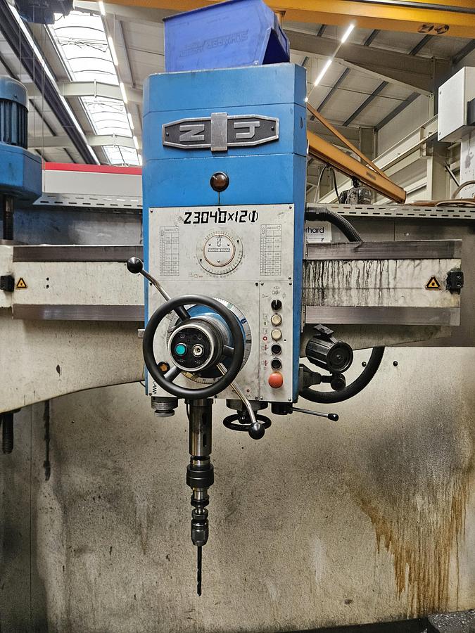 Used 2011 Radial drilling machine