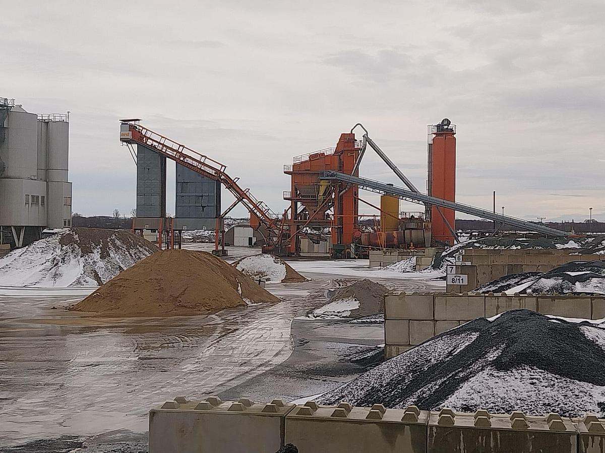 Used 1991 Marini Asphalt Mixing Plant