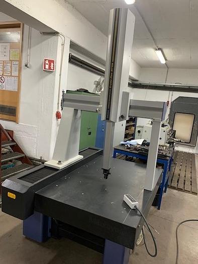 Used 2009 Mitutoyo CRT PM 7109