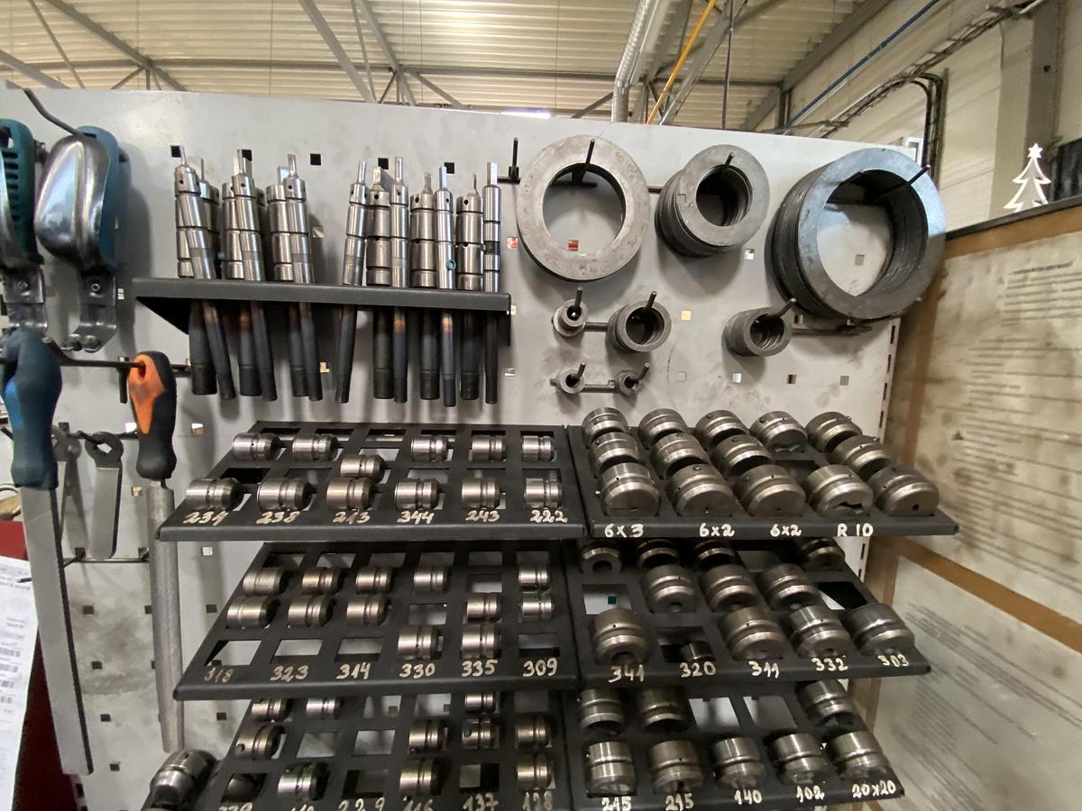 Used 2004 AMADA EM2510NT