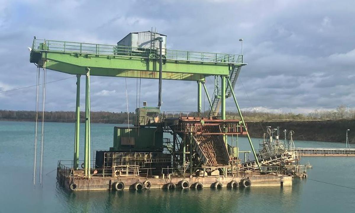 Used - Used Extraction Equipment Package – Dredger, Floating Conveyor System & Hopper Barge