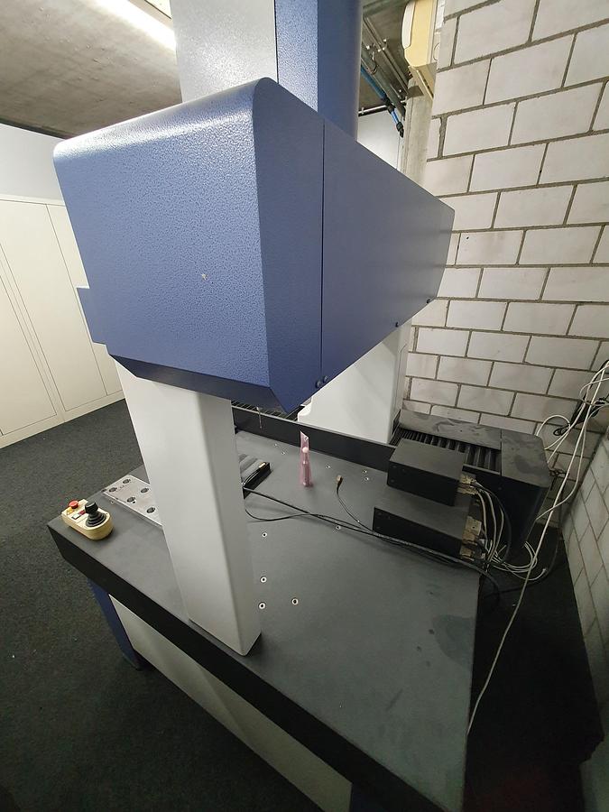 Used Mitutoyo CRT-A C574