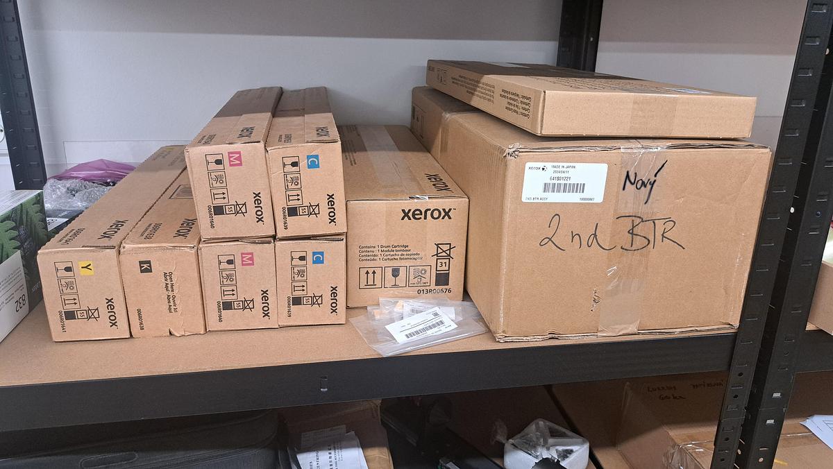 Used 2017 Xerox Versant 180 press