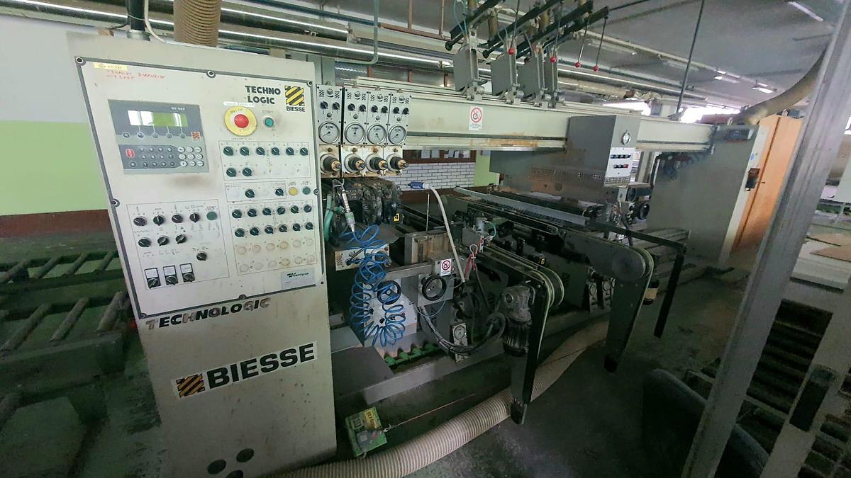 Used 1997 BIESSE Electronic  drilling  machine with loader  TORNADO