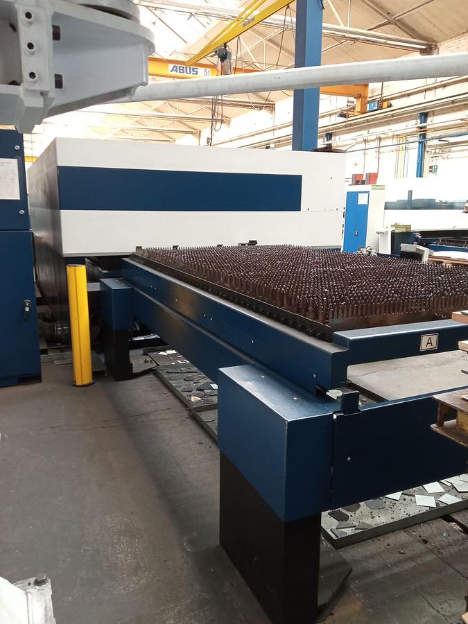 Used 2014 TRUMPF TruLaser 3030 Laser Cutting Machine