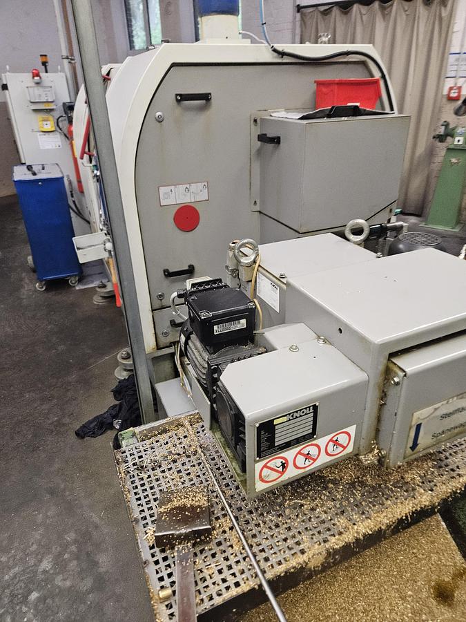 Used 2005 Traub TNL 26K