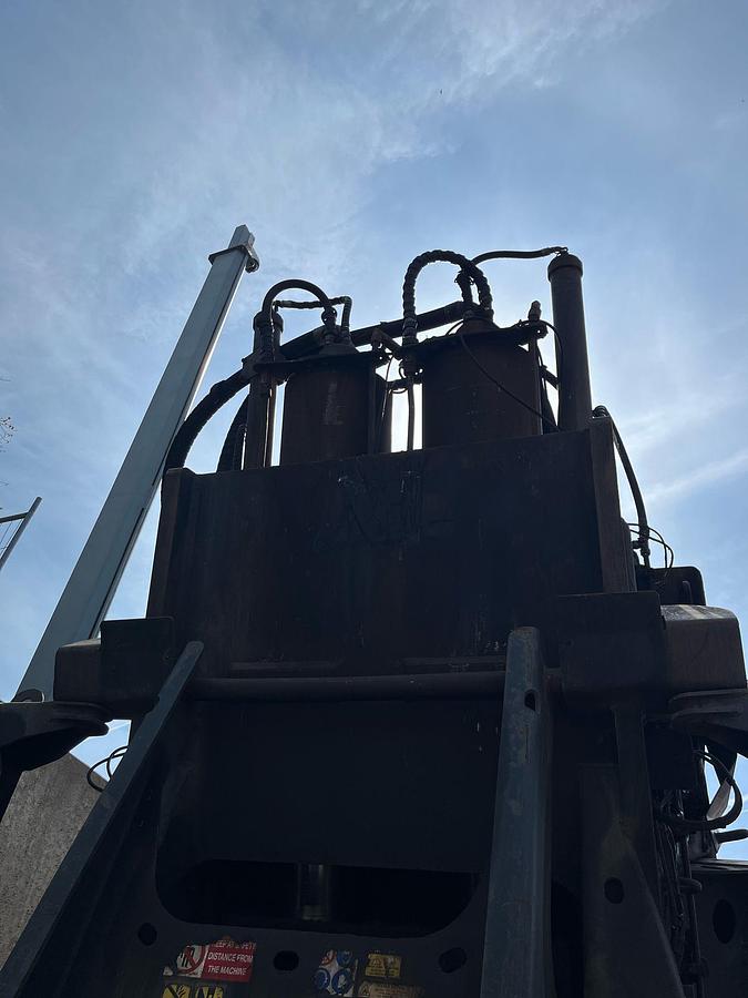 Used Bonfiglioli Scrap shear