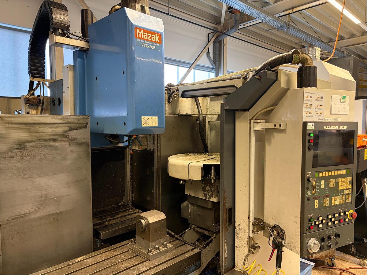 Used 1995 Mazak VTC-20B