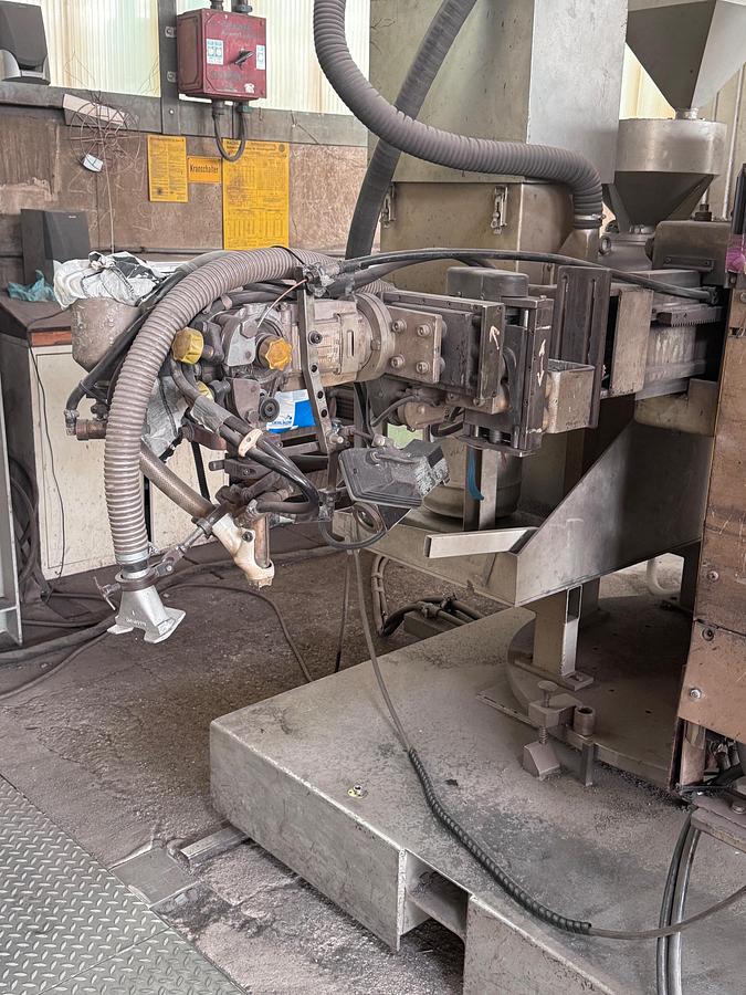 Used 1999 ESAB SXE-P1 4500 RH