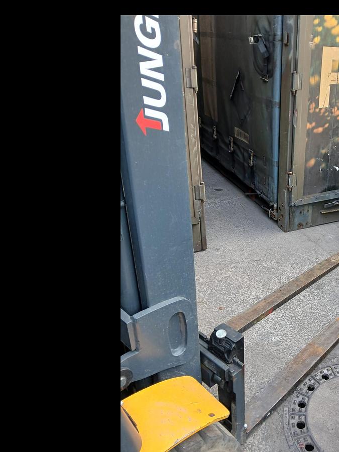 Used 2014 Jungheinrich TFG320S