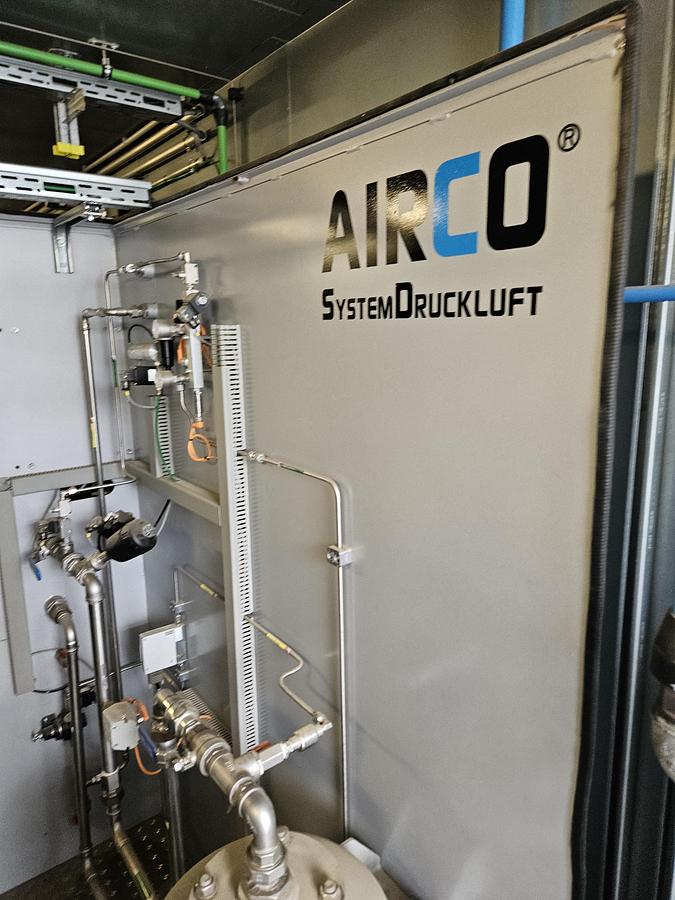 Used Airco Nitrogen container