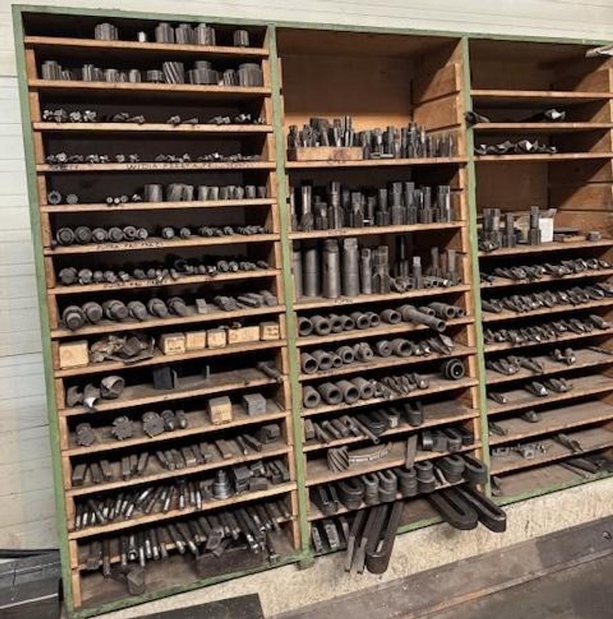 Used 1995 TOS WHQ 13.8 CNC